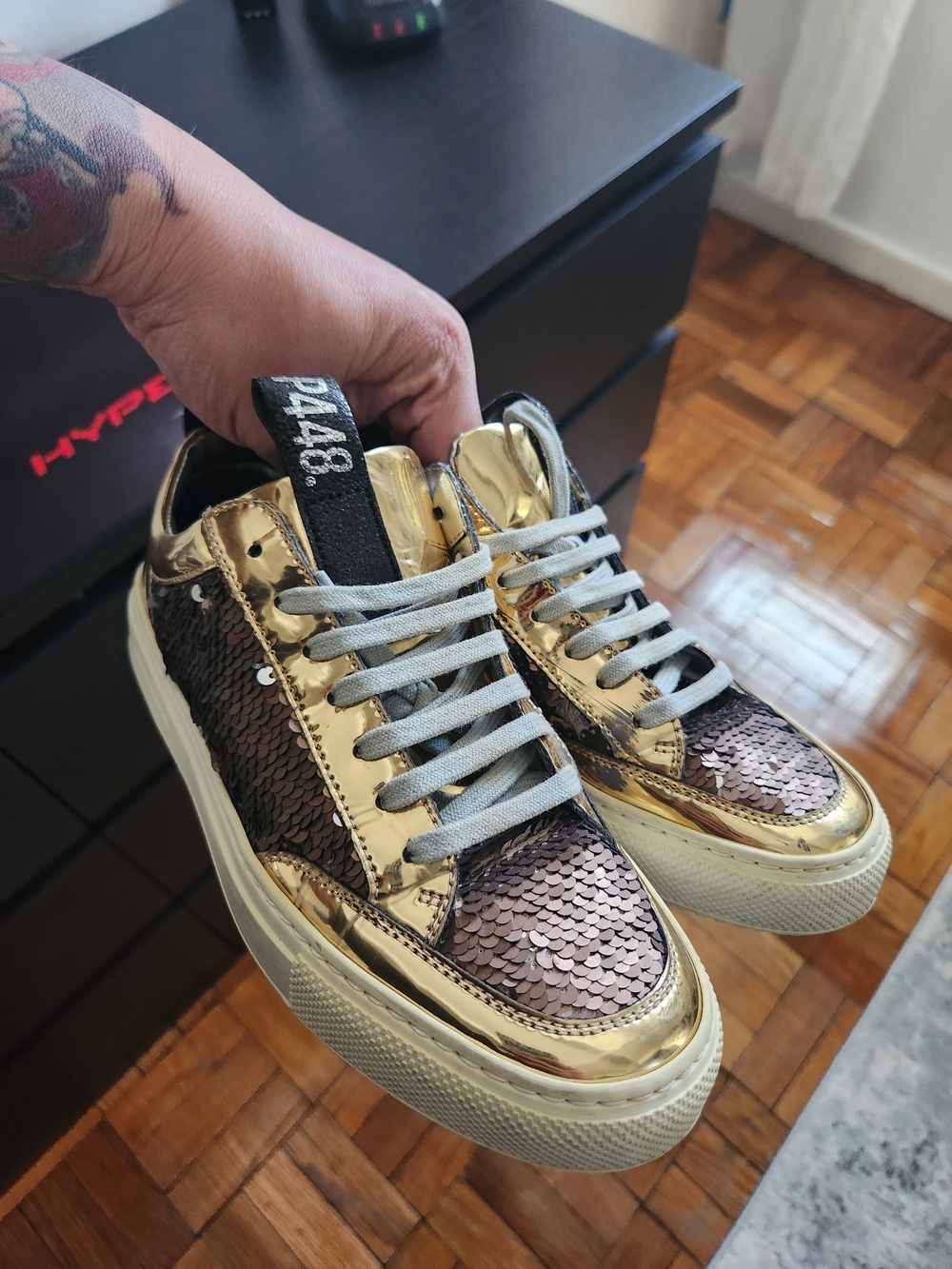 P448 Gold Metallic & Rose Sequin Low-Top Sneakers Size 37